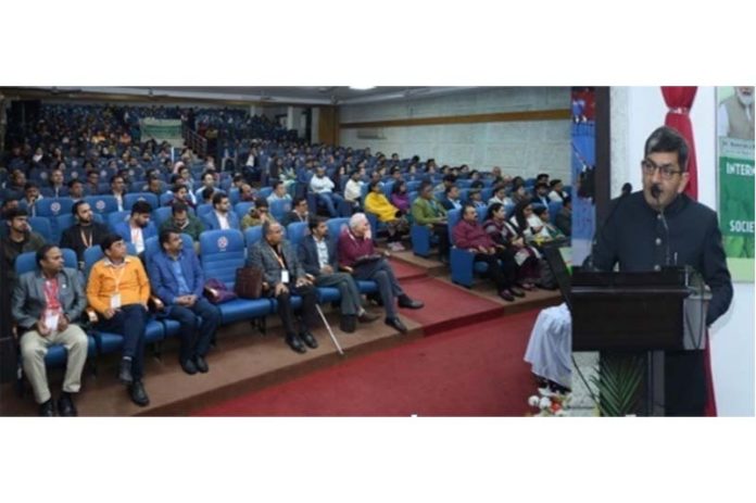 Dr Zabeer Ahmed, Director CSIR-IIIM Jammu addressing the delegates of three day Conference at valedictory function.
