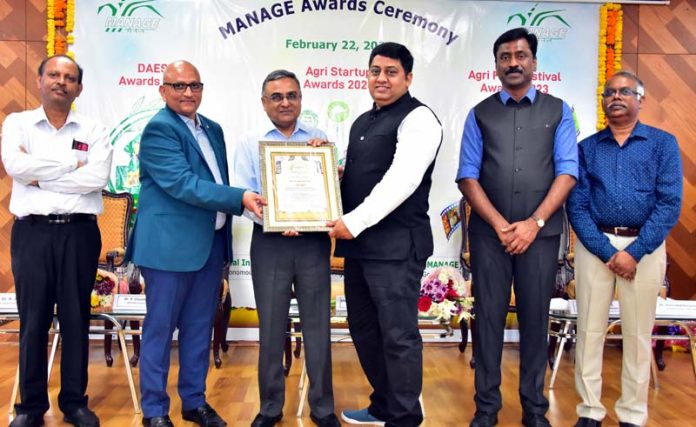 Dr Parshant Bakshi of SKUAST-Jammu receiving award for Best Agricultural Film in Dogri. Dr Parshant Bakshi of SKUAST-Jammu receiving award for Best Agricultural Film in Dogri.