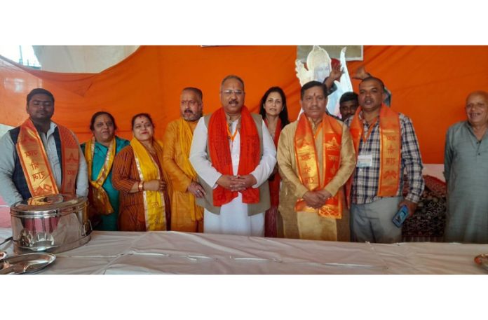 VHP leaders posing for a photograph at a langar in Ayodhya serving Dogra food to devotees. VHP leaders posing for a photograph at a langar in Ayodhya serving Dogra food to devotees.