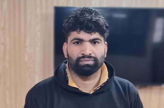 Most Wanted Highway Robber In Police Net In Jammu And Kashmir's Rajouri Most Wanted Highway Robber In Police Net In Jammu And Kashmir's Rajouri