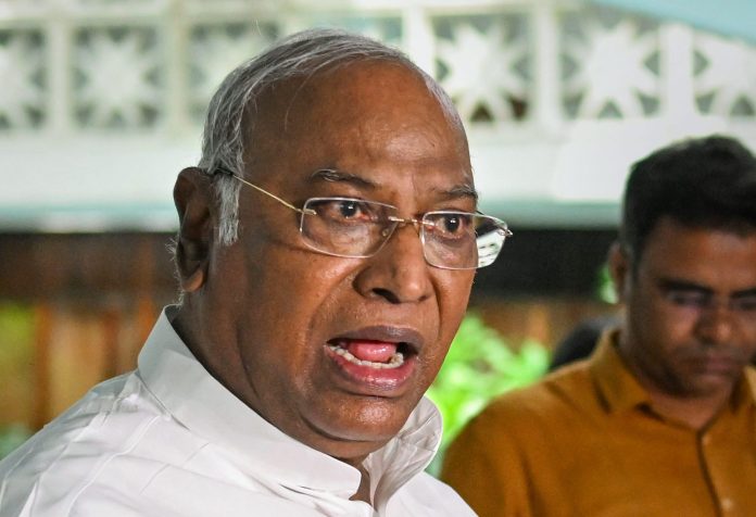 Kharge Targets Centre, Says Household Consumption Expenditure Survey 'Election-Inspired' Kharge Targets Centre, Says Household Consumption Expenditure Survey 'Election-Inspired'