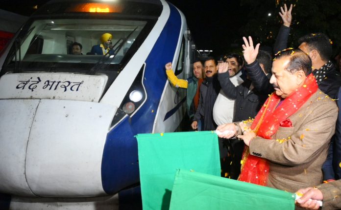 Dr Jitendra Flags Off ‘Vande Bharat’ With Stops At Udhampur, Kathua