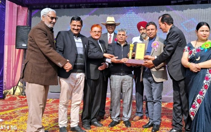 Management of Nav Jagriti Niketan Higher Secondary School Kathua felicitates special guests during Annual Day function of the School.