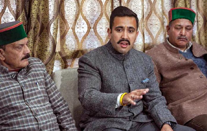 Himachal crisis: Speaker suspends 15 BJP MLAs, Minister Vikramaditya Singh announces 'resignation'