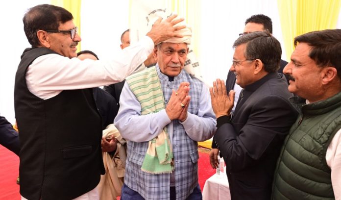 LG Manoj Sinha with Pahari leaders in Jammu on Monday.