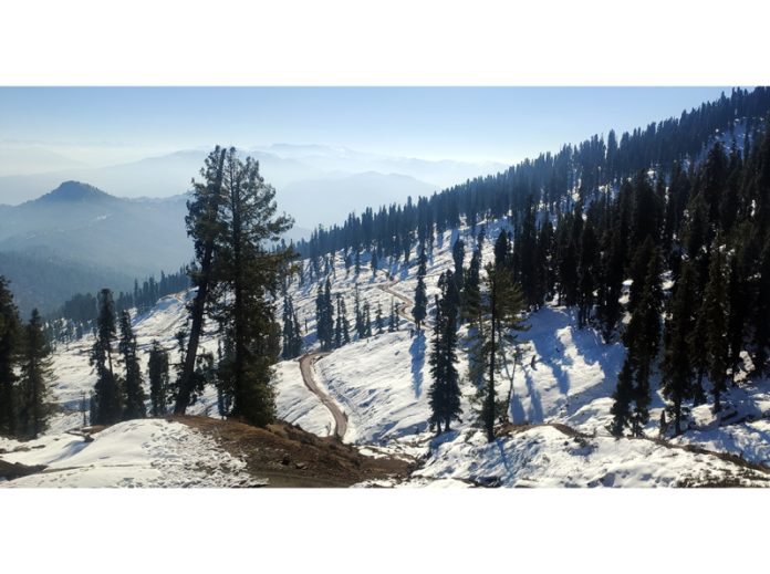 A mesmerising view of snow clad peaks in Gool area of Ramban district after fresh snowfall. -Excelsior/Shubham Anthal