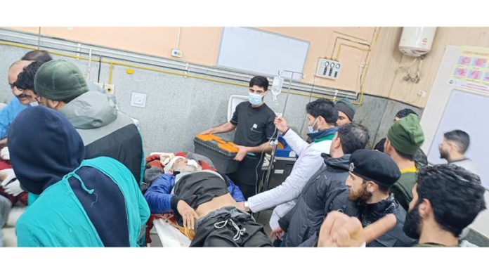 Injured in Boniyar road accident undergoing treatment at GMC Baramulla on Wednesday. Another Pic on page 4. -Excelsior/Aabid Nabi