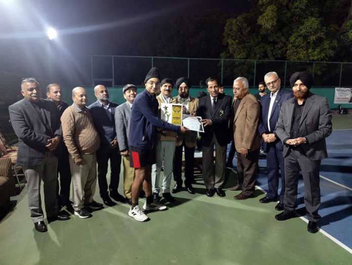 Hardeep receiving trophy from dignitaries on Friday. Hardeep receiving trophy from dignitaries on Friday.