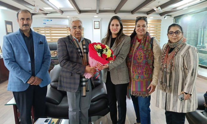 FICCI FLO delegation meeting with JU Vice-Chancellor, Prof Umesh Rai. FICCI FLO delegation meeting with JU Vice-Chancellor, Prof Umesh Rai.