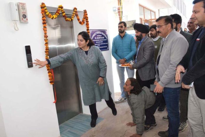 DC Udhampur Saloni Rai inaugurating lift for Specially Abled Persons in her office on Friday.