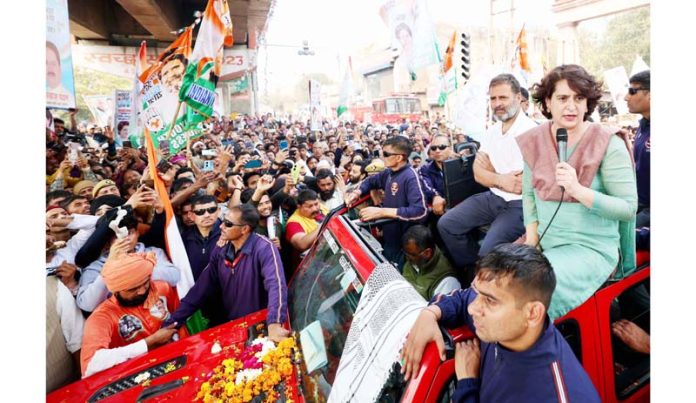 Congress leader Rahul Gandhi and Priyanka Gandhi addressing supporters during Bharat Jodo Nyay Yatra in Moradabad on Saturday. (UNI)