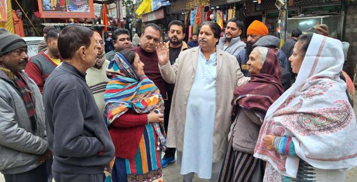 JKPCC working president, Raman Bhalla interacting with people in RS Pura. JKPCC working president, Raman Bhalla interacting with people in RS Pura.