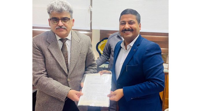 Gaurav Gupta, former General Secretary CCIJ during meeting with Chief Secretary, Atal Dulloo in Jammu on Wednesday.