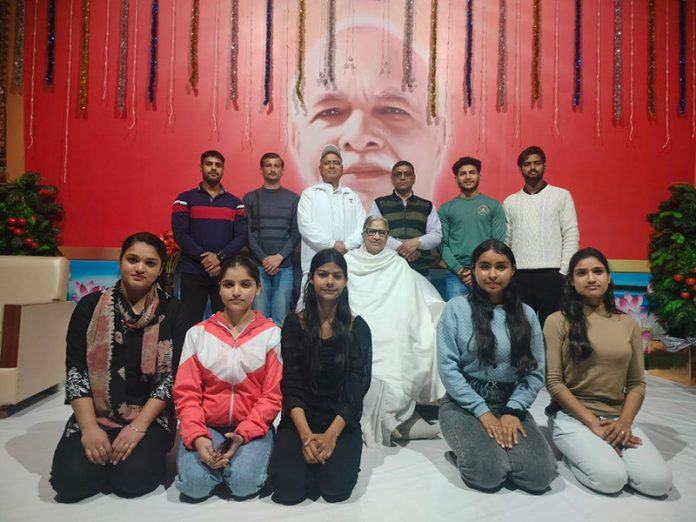 Yoga players posing along with Members of Yoga Association J&K.