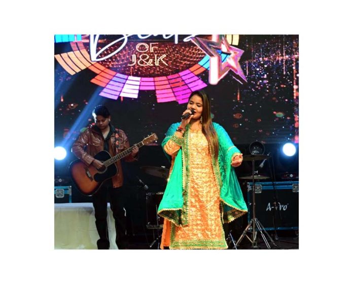 An artist performing at DIPR’s ‘JK Youth Conclave 2024’ in Jammu on Thursday.