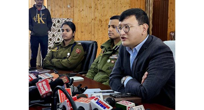 DC Baramulla Minga Sherpa alongwith Senior Police officers during press conference. -Excelsior/Aabid Nabi