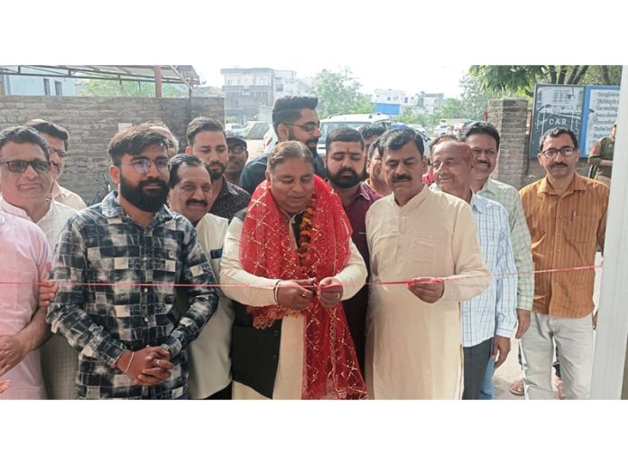 BJP senior leader and former Minister, Sat Sharma inaugurating Thyrocare Collection Centre at Shiv Nagar on Tuesday.