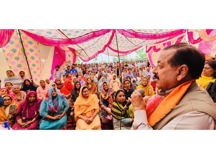 Union Minister Dr. Jitendra Singh addressing a massive public meeting at village Sabechak during his election tour through different locations along the International Border on Sunday. Union Minister Dr. Jitendra Singh addressing a massive public meeting at village Sabechak during his election tour through different locations along the International Border on Sunday.
