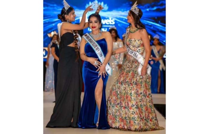 Monika Sharma after crowned as Mrs Bharat New York. Monika Sharma after crowned as Mrs Bharat New York.