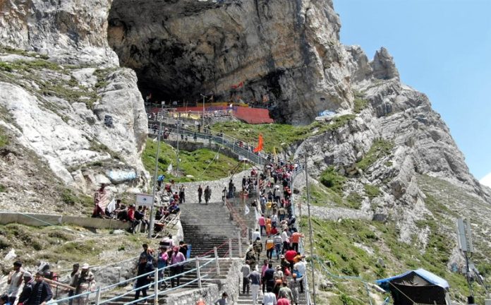 Around 50 hospitals, 112 docs in 10 distts of Jammu designated to issue health certificates to pilgrims Around 50 hospitals, 112 docs in 10 distts of Jammu designated to issue health certificates to pilgrims