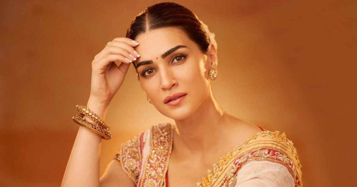 A Film Doesn't Have To Be Led By A Man To Pull Audience To Theatre: Kriti Sanon A Film Doesn't Have To Be Led By A Man To Pull Audience To Theatre: Kriti Sanon
