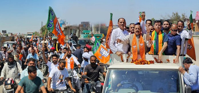 Union Minister Dr. Jitendra Singh leading a mega rally along the International Border on Tuesday. Union Minister Dr. Jitendra Singh leading a mega rally along the International Border on Tuesday.