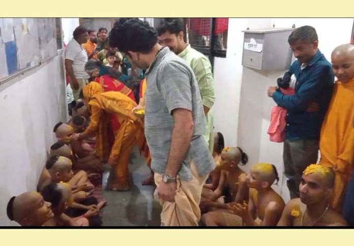 ‘Upnayan Sanskar’ being performed at Chudamani Sanskrit Sansthan Basohli on Sunday.