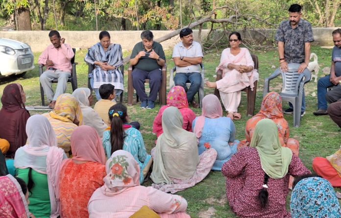NC leader Bimla Luthra addressing public meeting in Katra.