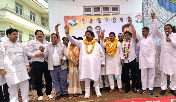 Senior Cong leaders Bharat Singh Solanki, Manoj Yadav and Raman Bhalla during election rally in Bahu Fort area of Jammu.