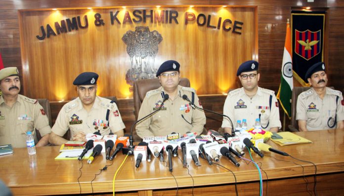 SSP Jammu, Dr Vinod Kumar, addressing media persons in Jammu on Wednesday. -Excelsior/Rakesh