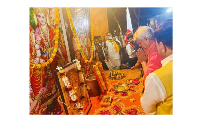 LG offering prayers during seminar on NEP at Ghazipur. LG offering prayers during seminar on NEP at Ghazipur.