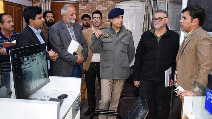 Div Com Kashmir during an inspection at Srinagar.