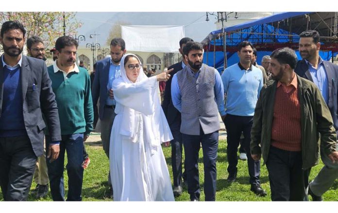 Waqf Chairperson Dr Darakhshan Andrabi visiting a shrine in Srinagar.