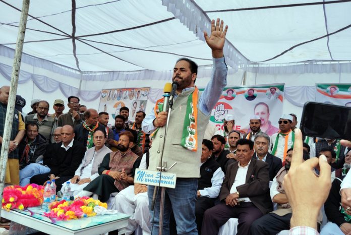 JKPCC chief Vikar Rasool Wani, flanked by Lal Singh and others addressing public rally at Bhaderwah. -Excelsior/Tilak Raj JKPCC chief Vikar Rasool Wani, flanked by Lal Singh and others addressing public rally at Bhaderwah. -Excelsior/Tilak Raj