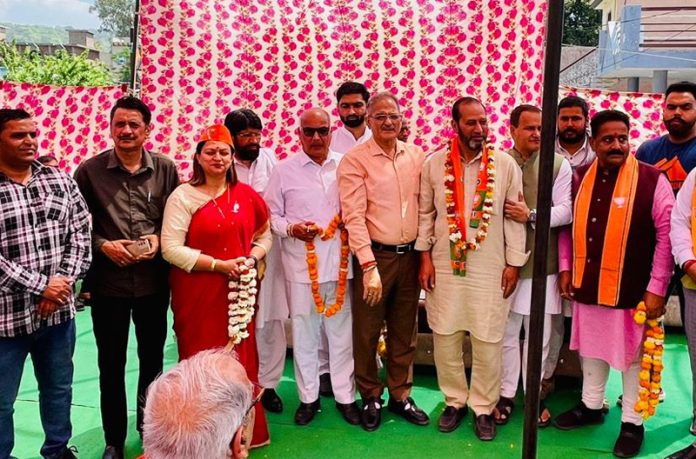 Kavinder Gupta and other BJP leaders at public meeting by OBC Morcha. Kavinder Gupta and other BJP leaders at public meeting by OBC Morcha.