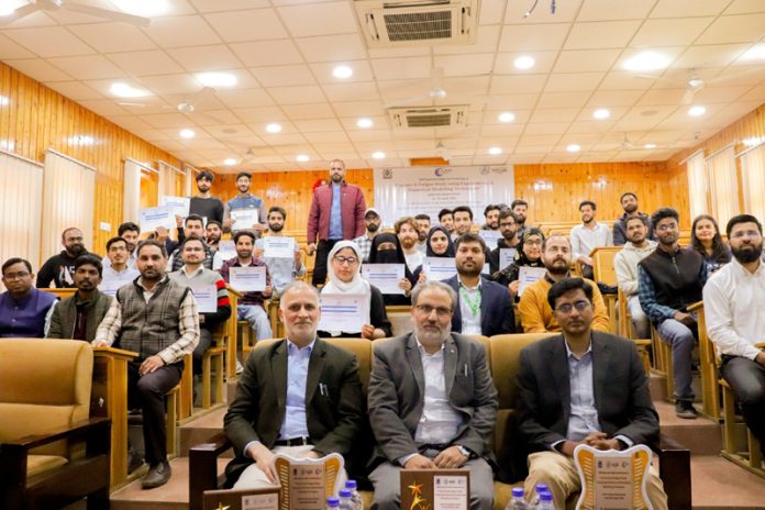 Participants in valedictory function of the workshop at NIT Srinagar.