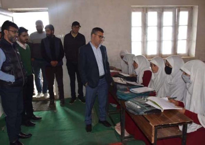 DC Bandipora during visit to a school in Bothu village.