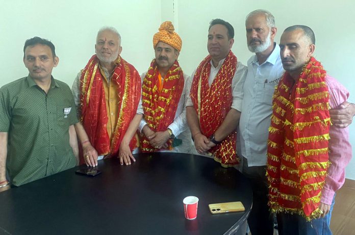 BJP leaders Sunil Sharma, Ved Sharma alongwith local party workers during their visit to Reasi on Wednesday. BJP leaders Sunil Sharma, Ved Sharma alongwith local party workers during their visit to Reasi on Wednesday.