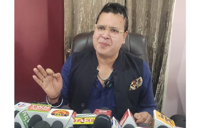 Release pending bills to contractors: Jayesh urges LG