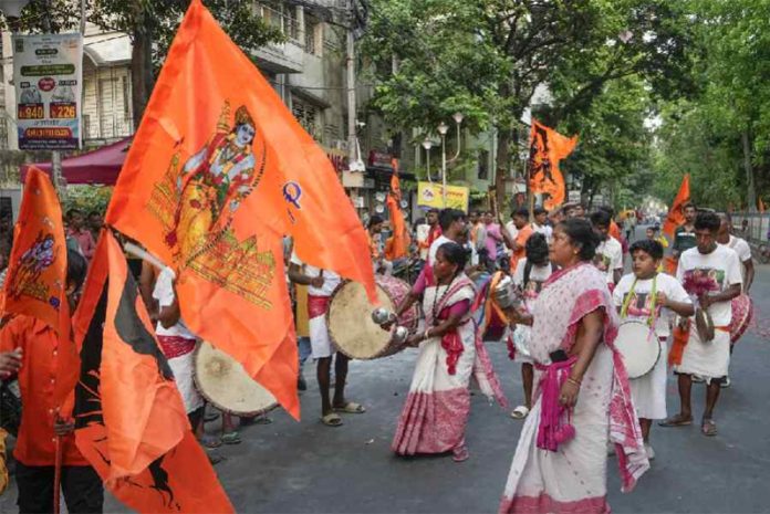 Blast in Ram Navami rally in Bengal's Murshidabad; one injured Blast in Ram Navami rally in Bengal's Murshidabad; one injured