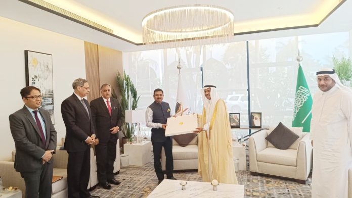 Indian official meets Saudi Arabia's Vice Haj Minister, discusses logistical arrangements for pilgrims Indian official meets Saudi Arabia's Vice Haj Minister, discusses logistical arrangements for pilgrims