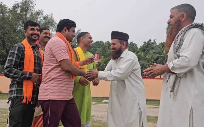J&K | Muslim Family Donates Land For Approach Road To Ancient Temple In Reasi J&K | Muslim Family Donates Land For Approach Road To Ancient Temple In Reasi