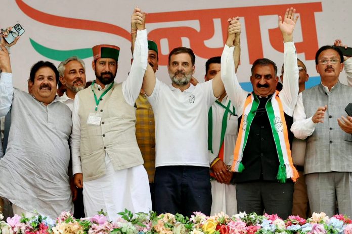 PM Waived Loans Of 22 People But Couldn't Give Rs 9,000 Cr For HP Monsoon Disaster: Rahul PM Waived Loans Of 22 People But Couldn't Give Rs 9,000 Cr For HP Monsoon Disaster: Rahul