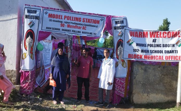 A Polling Station set up across the fence at Dharati village in Balakote area of Poonch. -Excelsior/Rahi Kapoor