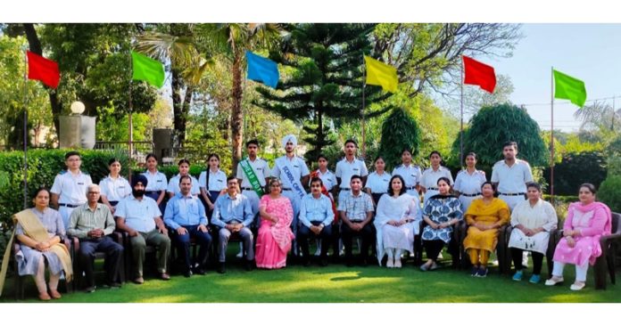 Newly elected Students Council posing along with faculty members.