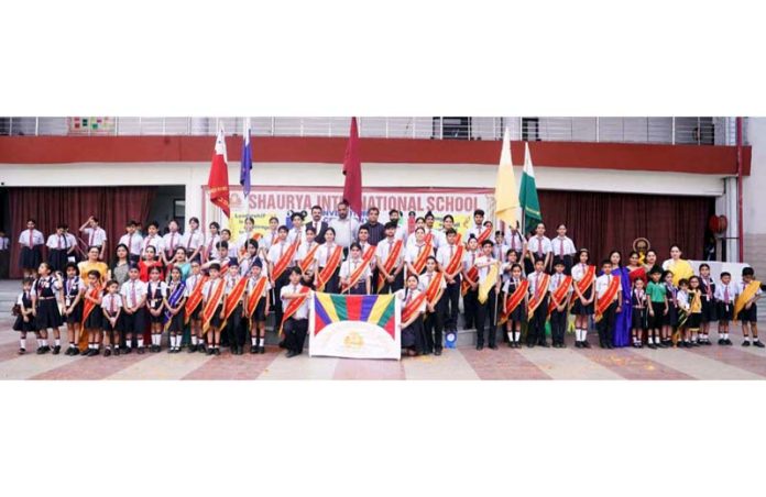Newly elected student council of Shaurya International School posing along with dignitaries. Newly elected student council of Shaurya International School posing along with dignitaries.
