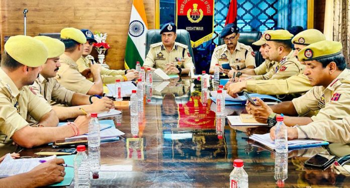 SSP Kishtwar Abdul Qayoom chairing a meeting in Kishtwar on Monday. -Excelsior/Tilak Raj