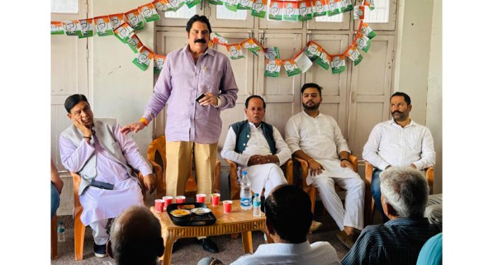 Senior Cong leader Yogesh Sawhney addressing election meeting in Nowshera. Senior Cong leader Yogesh Sawhney addressing election meeting in Nowshera.