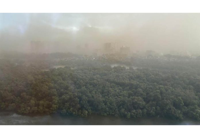 Rain dust storms in Mumbai, 3 dead