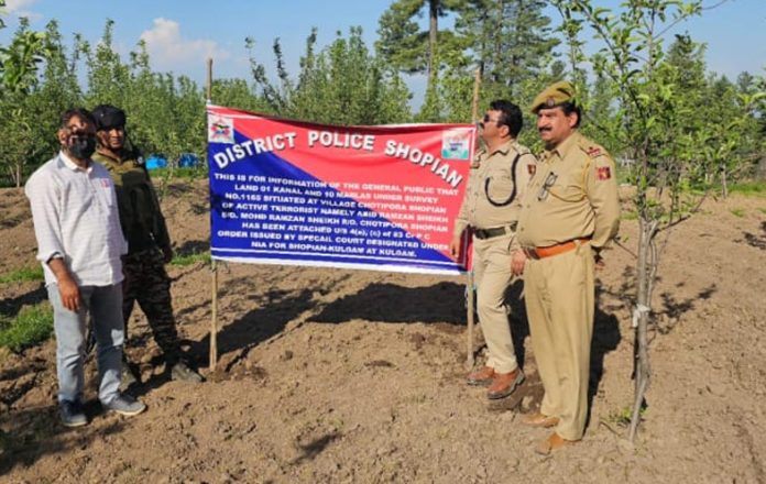 J&K Police Attach Property Of Terrorist Commander In Shopian J&K Police Attach Property Of Terrorist Commander In Shopian